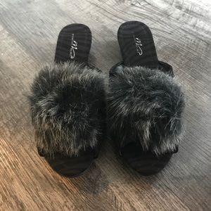 Midnight Velvet Faux Fur Open Toe Slippers